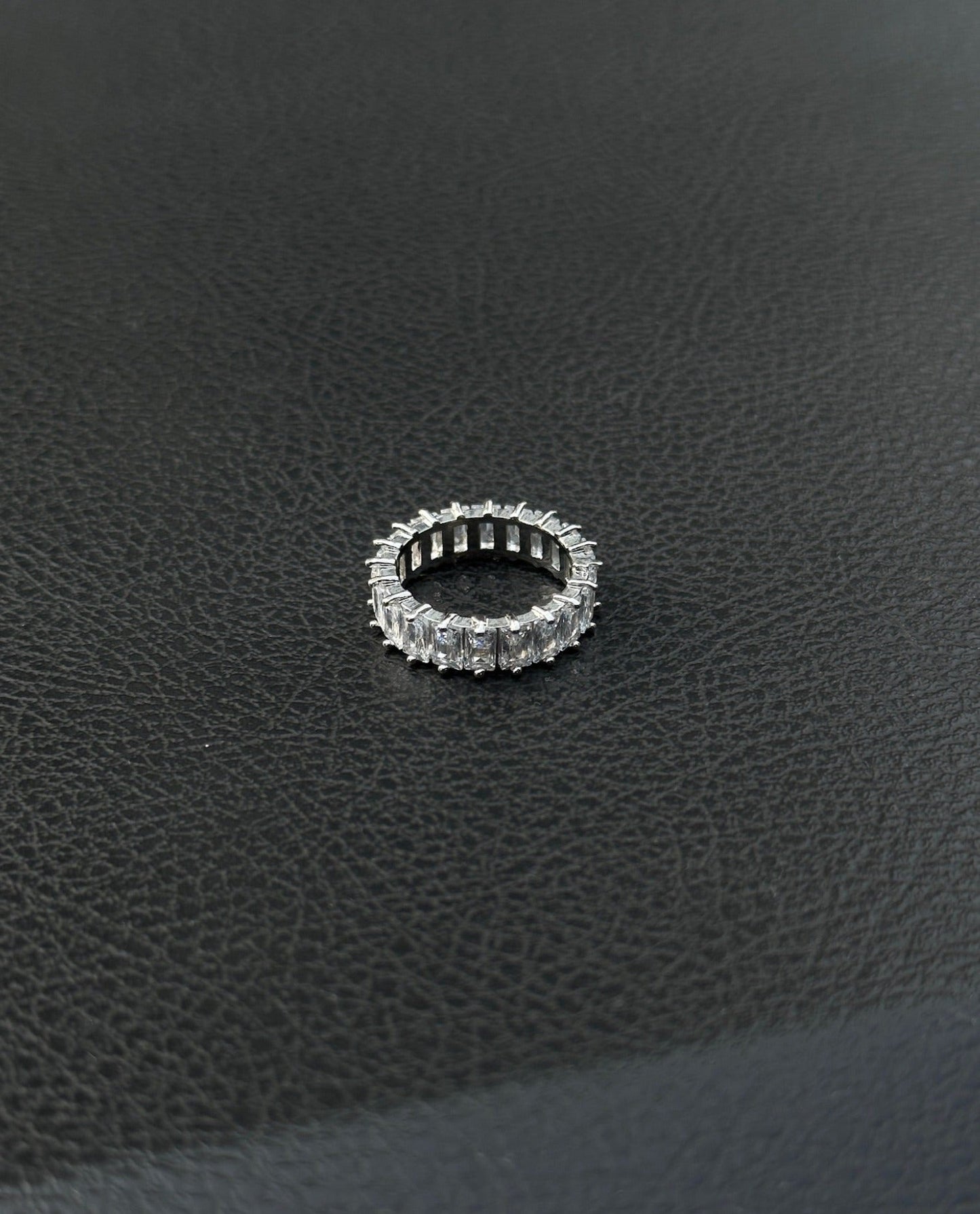 Iced Out Esker Ring (Silver)