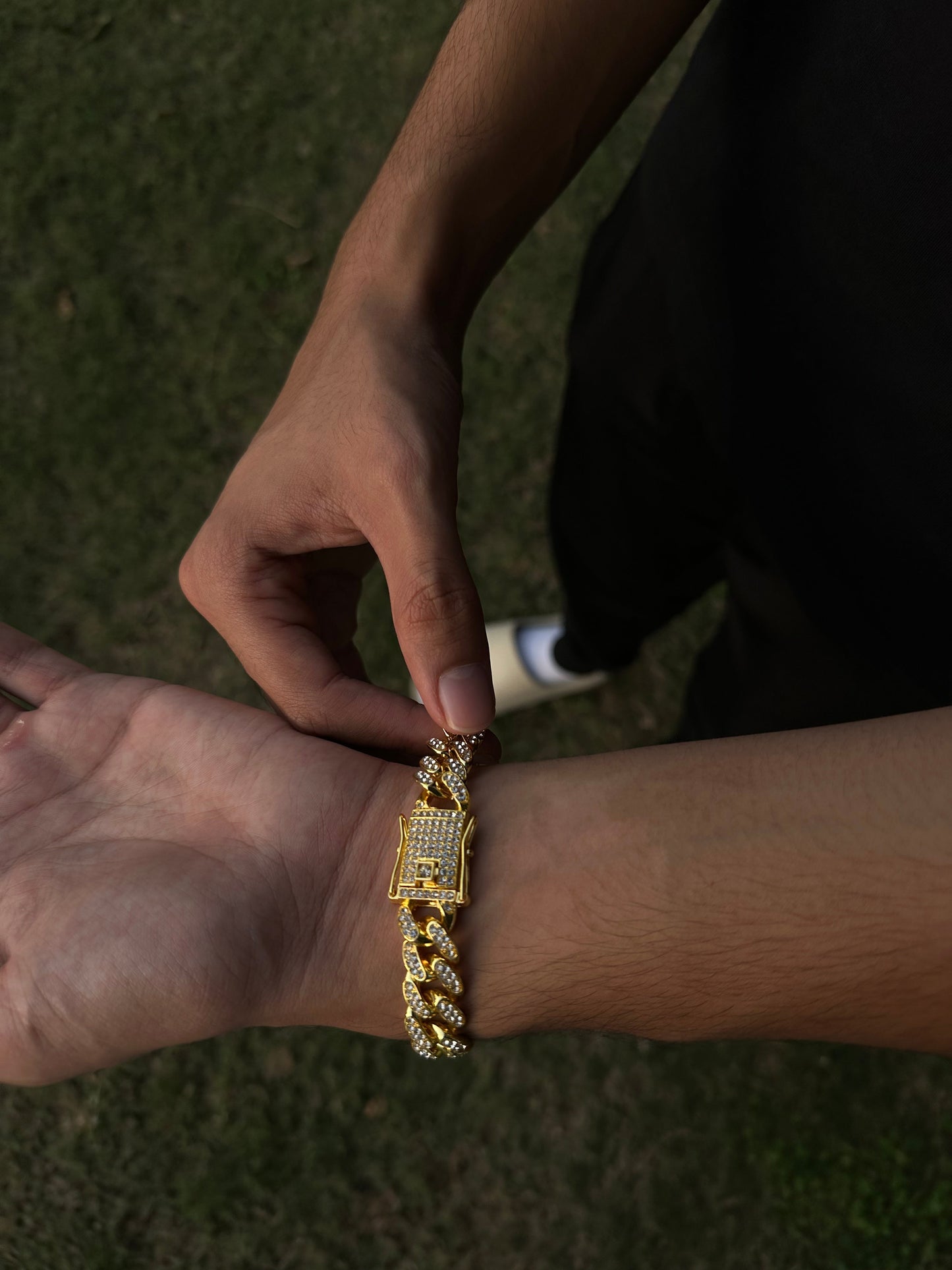 Double Link Iced Out Bracelet (Golden)