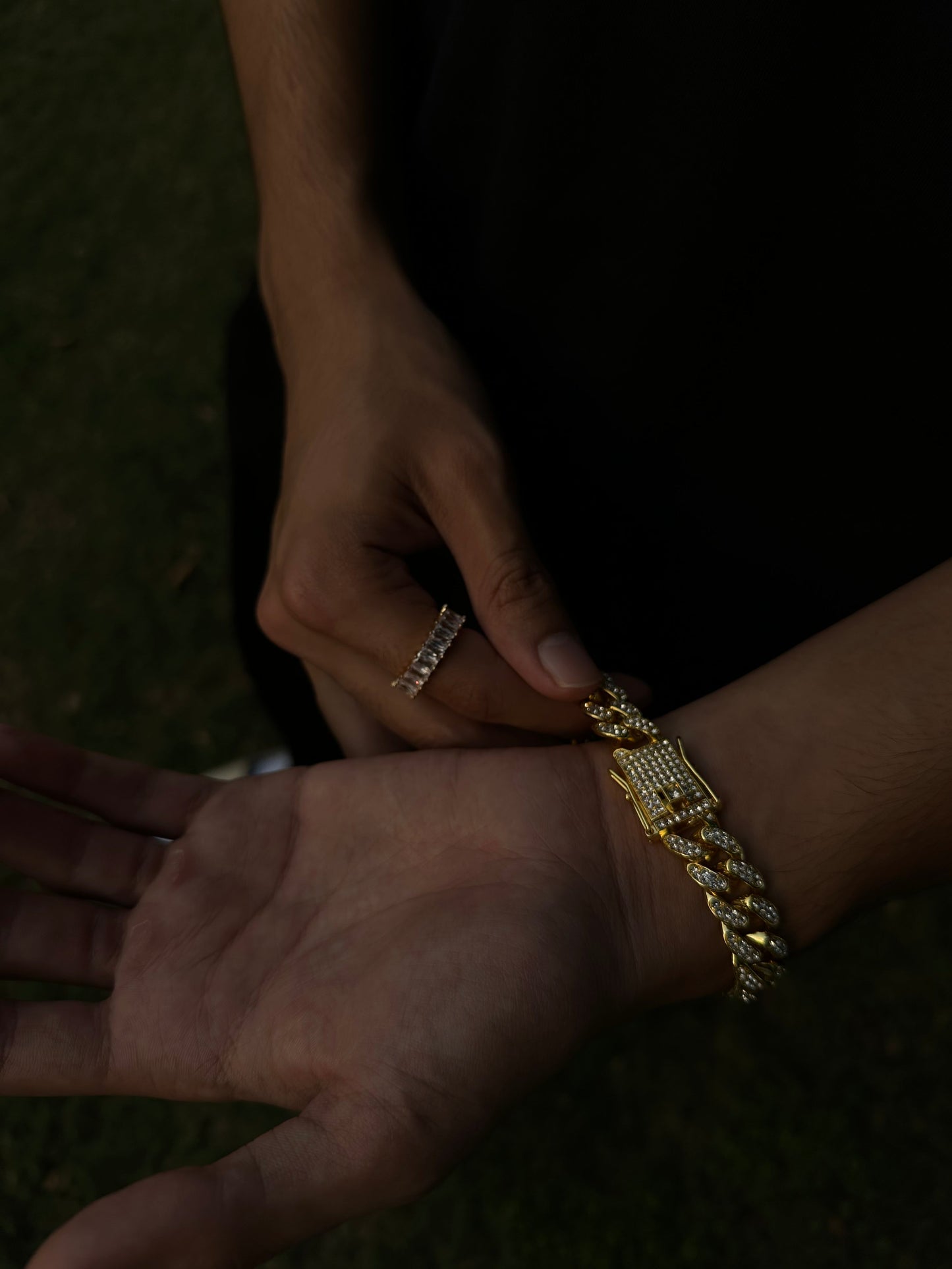 Double Link Iced Out Bracelet (Golden)